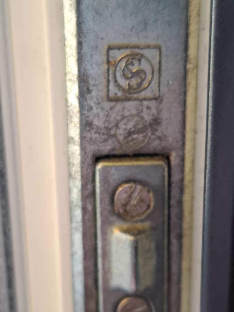 BAU.DE / BAU-Forum: 1. Bild zu Frage "Suche nach Hersteller eines speziellen T&uuml;rbeschlags f&uuml;r Wintergarten" im BAU-Forum "Fenster und Au&szlig;ent&uuml;ren"