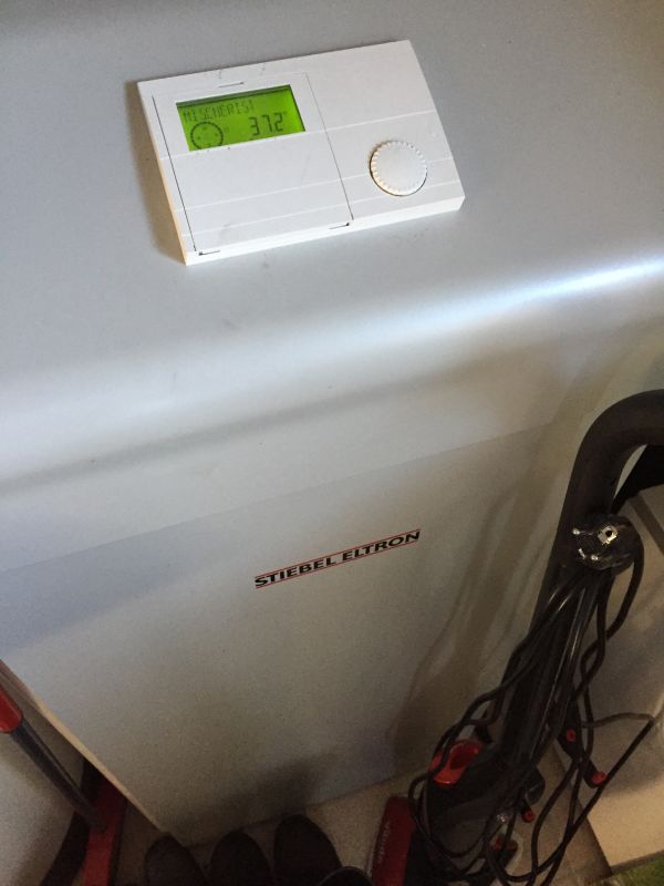 BAU.DE / BAU-Forum: 4. Bild zu Frage "Fu&szlig;bodenheizung entl&uuml;ften?! R&auml;ume werden nicht warm" im BAU-Forum "Fu&szlig;bodenheizungen / Wandheizungen"