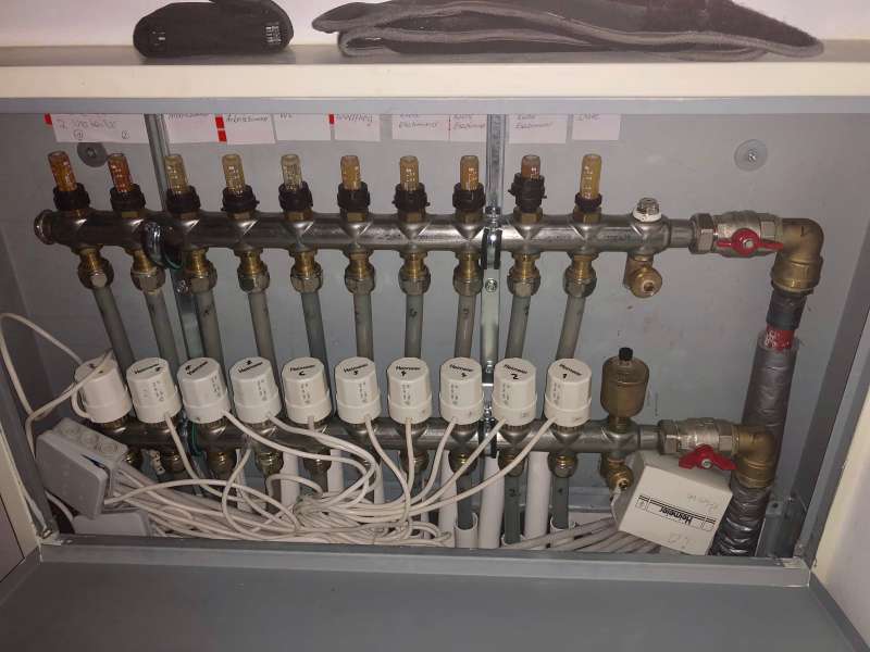 BAU.DE / BAU-Forum: 1. Bild zu Frage "Fu&szlig;bodenheizung unver&auml;ndert defekt trotz vielfacher Reparaturversuche" im BAU-Forum "Fu&szlig;bodenheizungen / Wandheizungen"