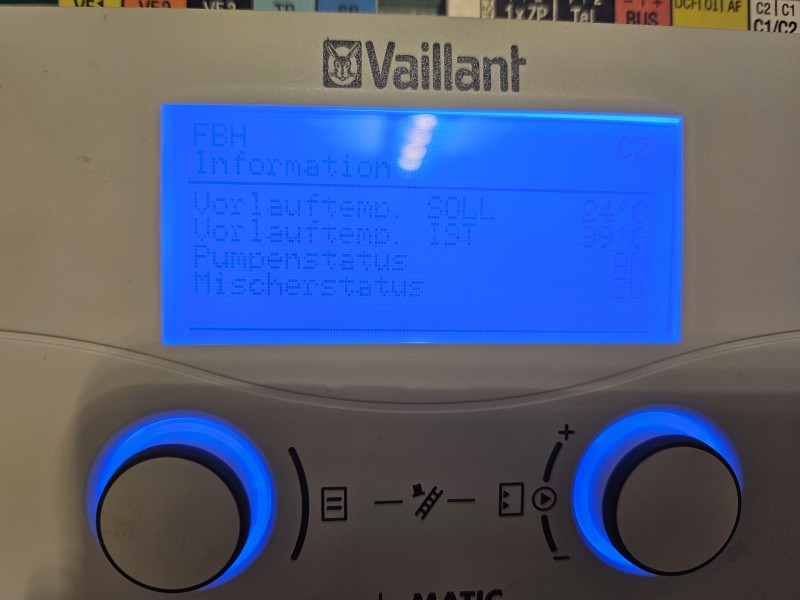 BAU.DE / BAU-Forum: 2. Bild zu Antwort "FBH Probleme: Schlamm im Heizkreisverteiler &ndash; Sp&uuml;lung notwendig!" auf die Frage "Fu&szlig;bodenheizung: Anzeigen am Heizkreisverteiler reagieren nicht - was tun?" im BAU-Forum "Fu&szlig;bodenheizungen / Wandheizungen"