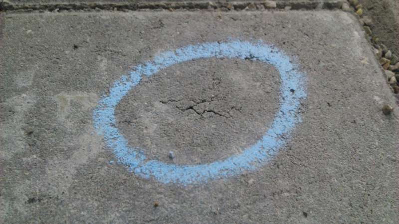 BAU.DE / BAU-Forum: 4. Bild zu Frage "Neues Betonpflaster hat L&ouml;cher / Abplatzungen auf Fl&auml;che und Kanten" im BAU-Forum "Rund um den Garten"