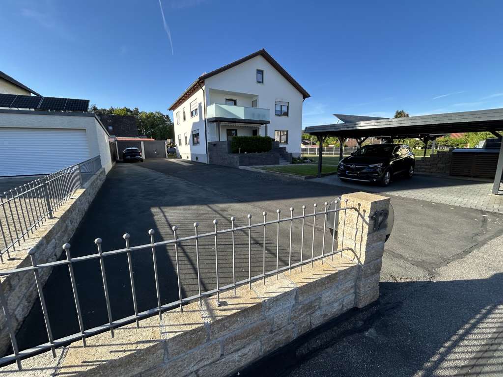 BAU.DE / BAU-Forum: 2. Bild zu Frage "Hofeinfahrt pflastern: Welche Pflastersteine w&auml;hlen?" im BAU-Forum "Rund um den Garten"