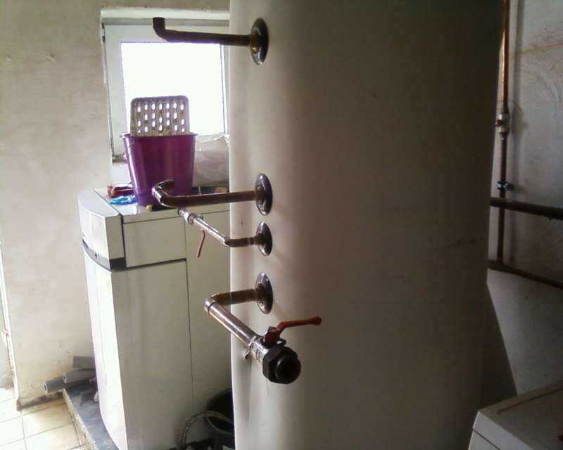 BAU.DE / BAU-Forum: 1. Bild zu Antwort "Erstmal vielen Dank f&uuml;r die Antworten!..." auf die Frage "Warmwasserspeicher geplatzt: Ursachen, Garantieanspr&uuml;che & Versicherungsschutz?" im BAU-Forum "Heizung / Warmwasser"