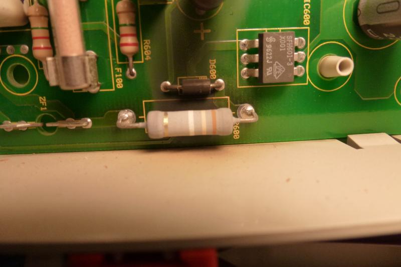 BAU.DE / BAU-Forum: 1. Bild zu Frage "Schaden durch Schaden" im BAU-Forum "Heizung / Warmwasser"