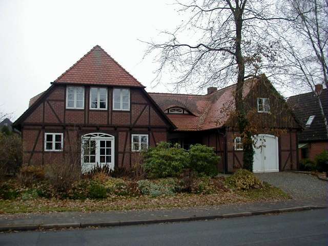 BAU.DE / BAU-Forum: 1. Bild zu Antwort "Fachwerk Neubau: W&auml;rmeschutz &ndash; Moderne vs. klassische Bauweise" auf die Frage "Fachwerkhaus Neubau: Chancen, Risiken & Kosten &ndash; Was Sie vor dem Bau wissen sollten" im BAU-Forum "Holzbau"