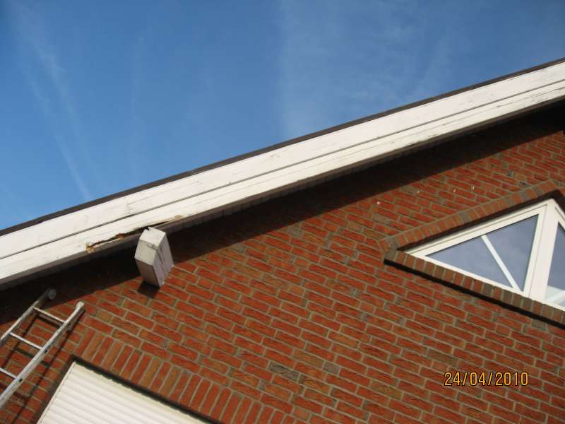 BAU.DE / BAU-Forum: 5. Bild zu Frage "Verfaulte Pfetten & Sparren: Ursachen, Sanierung & Kosten bei 12 Jahre altem Haus?" im BAU-Forum "Holzschutz, Holzschäden, Holzsanierung" BAU.DE / BAU-Forum: 5. Bild zu Frage "Verfaulte Pfetten & Sparren: Ursachen, Sanierung & Kosten bei 12 Jahre altem Haus?" im BAU-Forum "Holzschutz, Holzschäden, Holzsanierung"