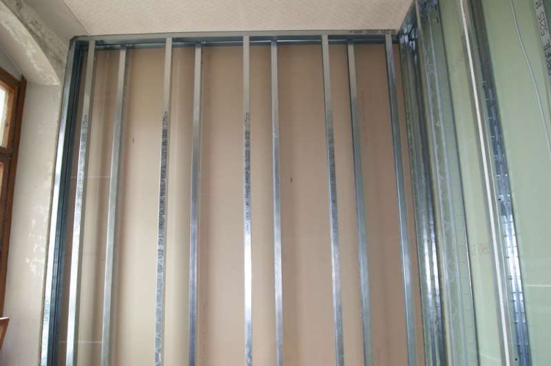 BAU.DE / BAU-Forum: 1. Bild zu Frage "350 cm Innenwand schwingt, nicht stabil genug? DIN Norm?" im BAU-Forum "Innenw&auml;nde"