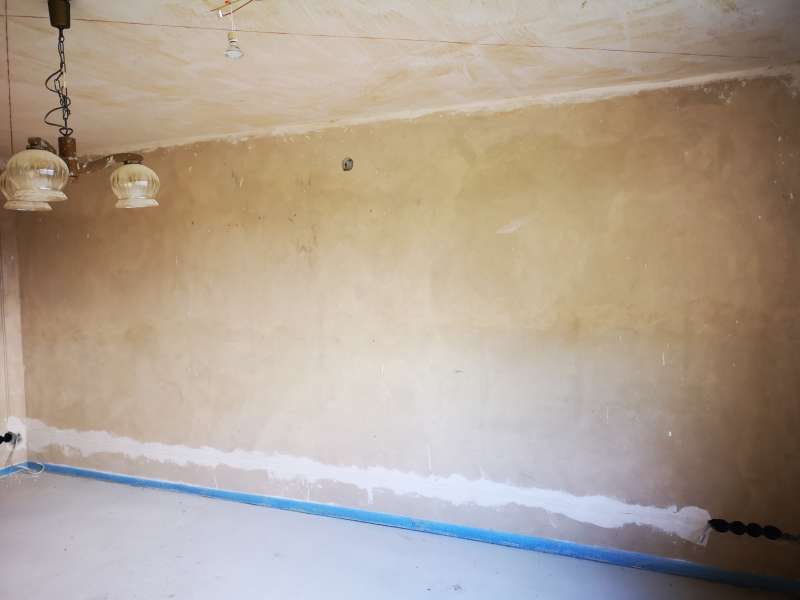 BAU.DE / BAU-Forum: 5. Bild zu Frage "Innenputz &nbsp;-&nbsp; Aufbereitung alter Putz" im BAU-Forum "Innenw&auml;nde"