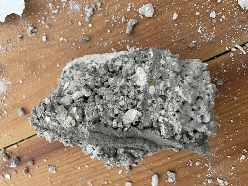 BAU.DE / BAU-Forum: 1. Bild zu Frage "Wanddurchbruch - Frage zum Material/Baustoff" im BAU-Forum "Innenw&auml;nde"