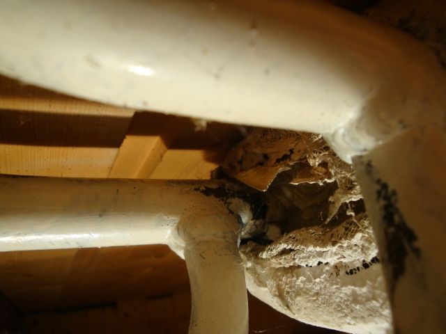 BAU.DE / BAU-Forum: 2. Bild zu Frage "Heizungsrohrisolierung pr&uuml;fen: Asbest erkennen, Baujahr '75, Kosten der Asbestanalyse?" im BAU-Forum "Installation: Elektro, Gas, Wasser, Fernw&auml;rme etc."