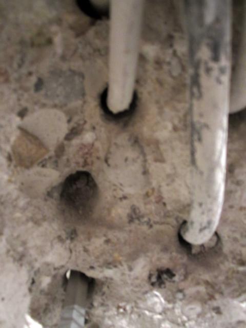 BAU.DE / BAU-Forum: 2. Bild zu Frage "Reihenh&auml;user Baujahr 1999: Typische Baum&auml;ngel, Sanierung & Wertverlust?" im BAU-Forum "Installation: Elektro, Gas, Wasser, Fernw&auml;rme etc."