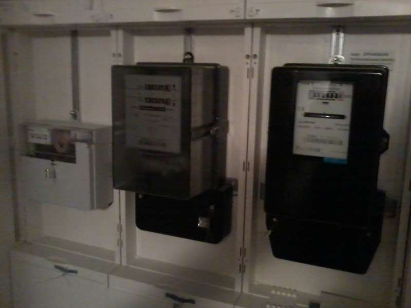 BAU.DE / BAU-Forum: 1. Bild zu Frage "Summendes Ger&auml;usch im Stromkasten: Ursachen, Gefahren & L&ouml;sungen f&uuml;r Neubau?" im BAU-Forum "Installation: Elektro, Gas, Wasser, Fernw&auml;rme etc."