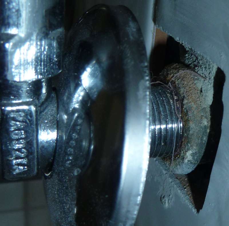 BAU.DE / BAU-Forum: 1. Bild zu Frage "Badinstallation im Altbau: Aufputz oder Unterputz? Kosten, Vor- & Nachteile" im BAU-Forum "Installation: Elektro, Gas, Wasser, Fernw&auml;rme etc."