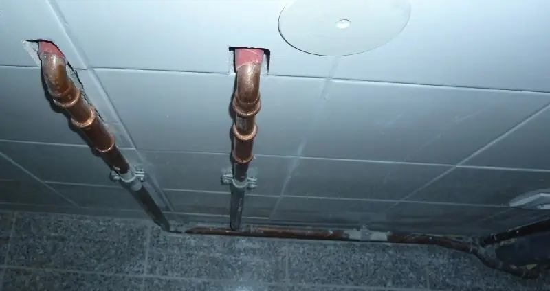 BAU.DE / BAU-Forum: 2. Bild zu Frage "Badinstallation im Altbau: Aufputz oder Unterputz? Kosten, Vor- & Nachteile" im BAU-Forum "Installation: Elektro, Gas, Wasser, Fernw&auml;rme etc."