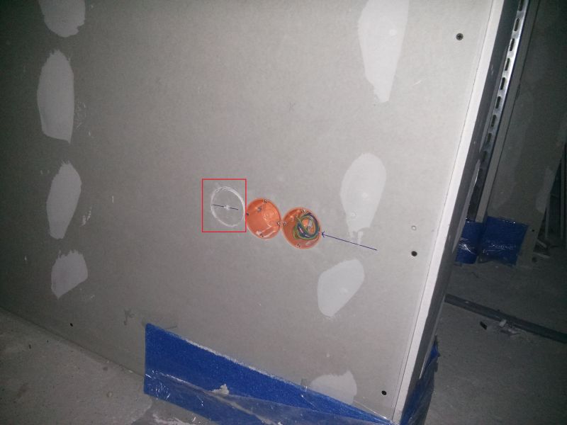 BAU.DE / BAU-Forum: 4. Bild zu Frage "Steckdosenl&ouml;cher in Rigipswand: Ursachen, Risiken & Korrektur im Neubau?" im BAU-Forum "Installation: Elektro, Gas, Wasser, Fernw&auml;rme etc."