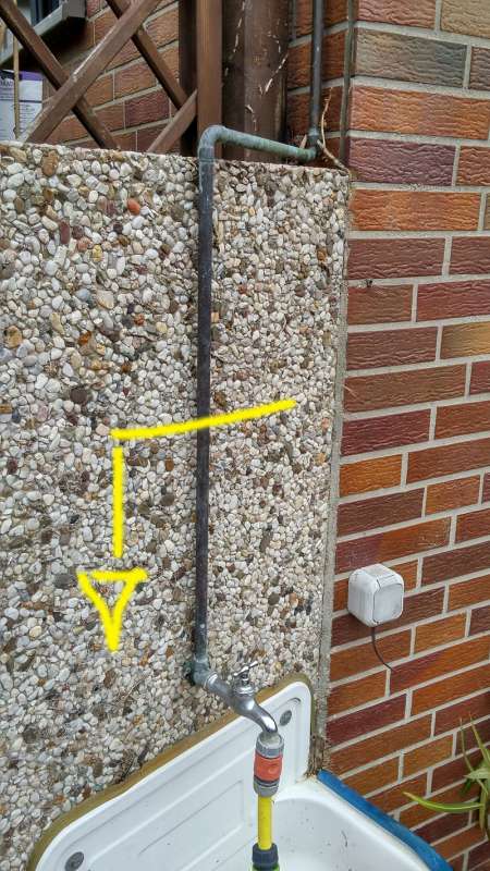 BAU.DE / BAU-Forum: 3. Bild zu Frage "Gartenwasserleitung austauschen: Anleitung, Rohranschluss & ben&ouml;tigtes Material?" im BAU-Forum "Installation: Elektro, Gas, Wasser, Fernw&auml;rme etc."