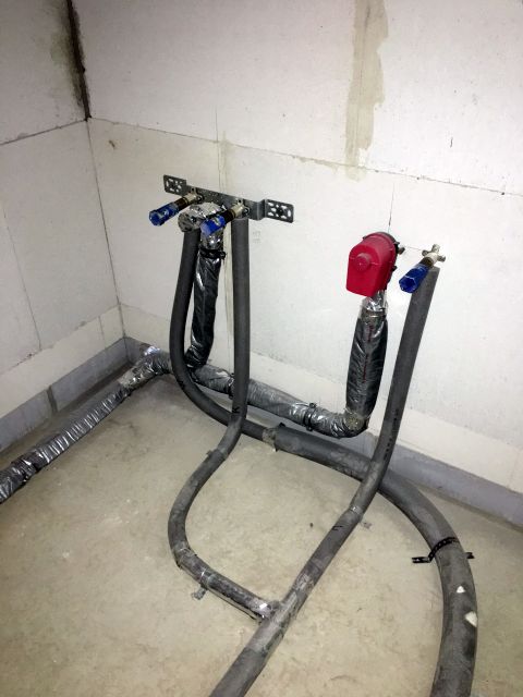 BAU.DE / BAU-Forum: 2. Bild zu Frage "Abwasserinstallation pr&uuml;fen: Stand der Technik, L&auml;nge, Zul&auml;ufe & korrekter Einbau?" im BAU-Forum "Installation: Elektro, Gas, Wasser, Fernw&auml;rme etc."