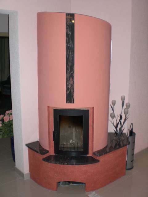 BAU.DE / BAU-Forum: 1. Bild zu Antwort "Grundofen: Bauweise, Kosten & Gepr&uuml;fte Feuerraum-Baus&auml;tze" auf die Frage "Grundofen, Speicherofen, Speicherkamin: Unterschiede, Kosten & Planung &ndash; Was ist wichtig?" im BAU-Forum "Kamin und Kachelofen"