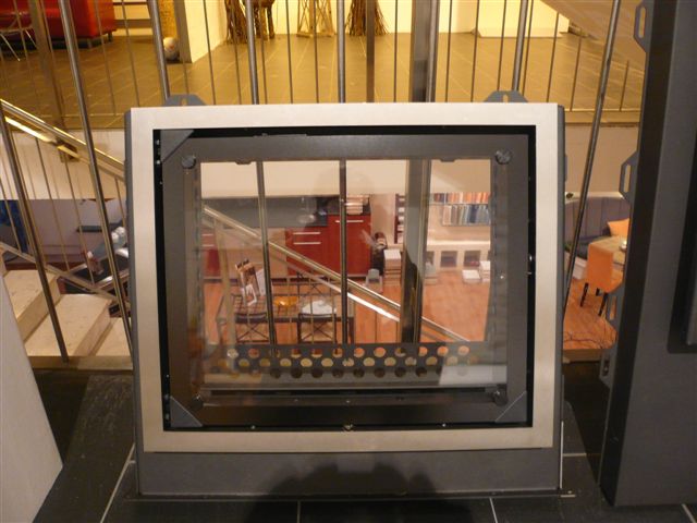 BAU.DE / BAU-Forum: 2. Bild zu Antwort "Grundofen: Heizleistung durch Mauerdurchbruch zum Flur erh&ouml;hen" auf die Frage "Kachelofen Neubau: Grundofen vs. Warmluftofen &ndash; Kosten, Qualit&auml;t & Anforderungen?" im BAU-Forum "Kamin und Kachelofen"