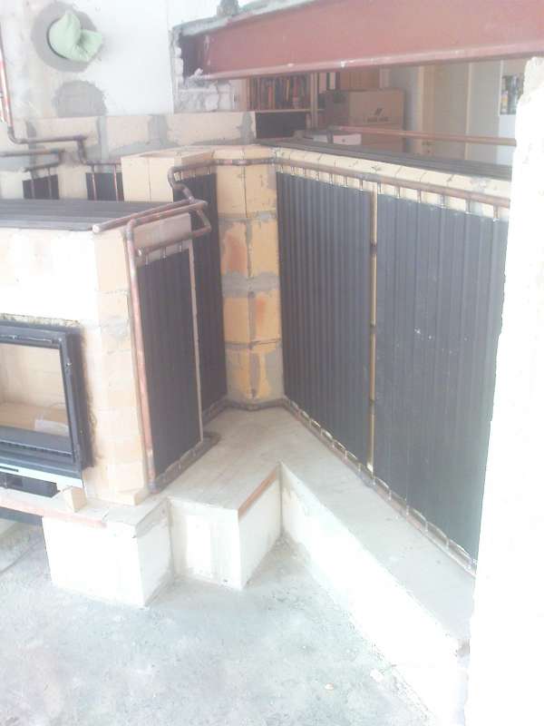 BAU.DE / BAU-Forum: 1. Bild zu Antwort "Schornstein Risse: Defekter Schornstein als Ursache erkannt?" auf die Frage "Grundofen Heizleistung unzureichend: Schornsteinzug pr&uuml;fen, Ofenbauer haftbar machen?" im BAU-Forum "Kamin und Kachelofen"