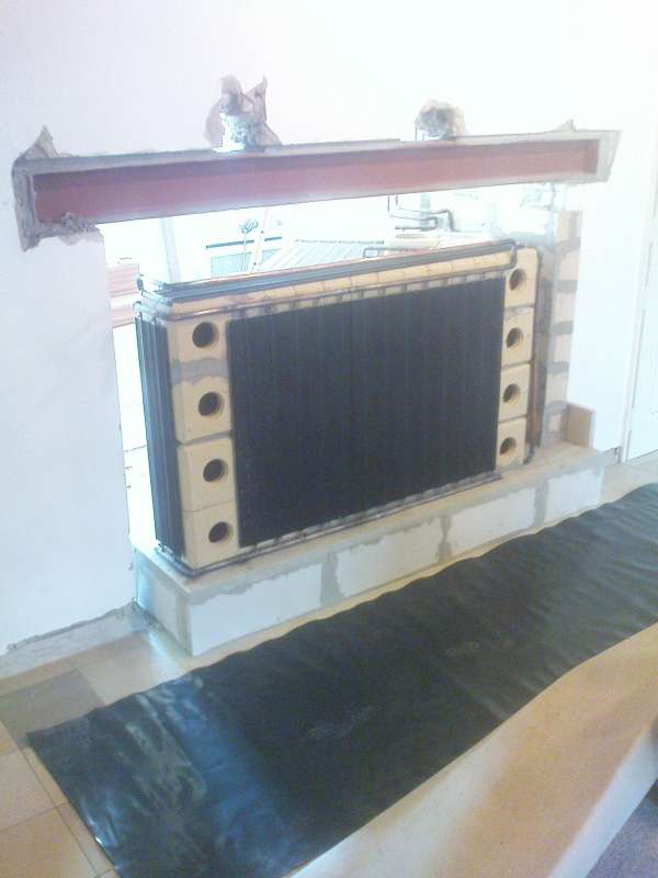 BAU.DE / BAU-Forum: 3. Bild zu Antwort "Schornstein Risse: Defekter Schornstein als Ursache erkannt?" auf die Frage "Grundofen Heizleistung unzureichend: Schornsteinzug pr&uuml;fen, Ofenbauer haftbar machen?" im BAU-Forum "Kamin und Kachelofen"