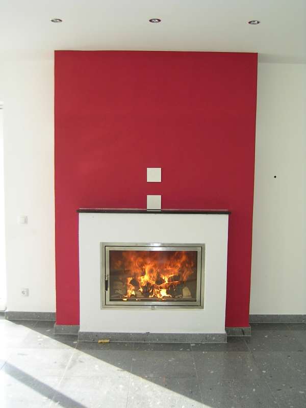 BAU.DE / BAU-Forum: 2. Bild zu Antwort "Grundofen &ndash; Schneller Abbrand f&uuml;r optimale Effizienz" auf die Frage "Grundofen mit gro&szlig;er Scheibe: Feuer sehen, Abbrand & optimale Bef&uuml;llung?" im BAU-Forum "Kamin und Kachelofen"