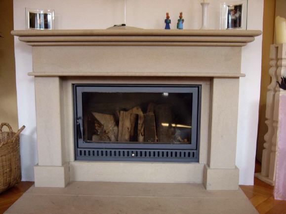 BAU.DE / BAU-Forum: 4. Bild zu Antwort "Grundofen &ndash; Schneller Abbrand f&uuml;r optimale Effizienz" auf die Frage "Grundofen mit gro&szlig;er Scheibe: Feuer sehen, Abbrand & optimale Bef&uuml;llung?" im BAU-Forum "Kamin und Kachelofen"