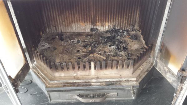 BAU.DE / BAU-Forum: 2. Bild zu Frage "Hersteller Kaminkassette / Fertigeinsatz" im BAU-Forum "Kamin und Kachelofen"