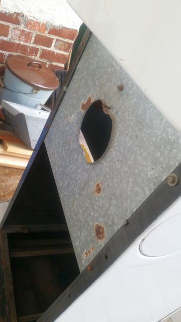 BAU.DE / BAU-Forum: 2. Bild zu Frage "Suche Abgasrohrstutzen, Verschluss und Griff f&uuml;r Glutos Beistellherd HKB 40.60.13 sowie Betriebsanleitung" im BAU-Forum "Kamin und Kachelofen"