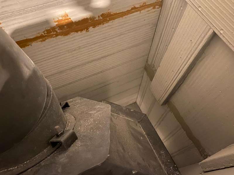 BAU.DE / BAU-Forum: 4. Bild zu Frage "Calciumsilikatplatten oder Asbest Leichtbauplatten: Unterschiede und Identifikationsmethoden" im BAU-Forum "Kamin und Kachelofen"