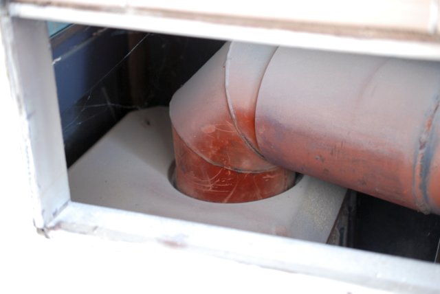 BAU.DE / BAU-Forum: 5. Bild zu Frage "Kachelofen neu verfugen und reinigen: Tipps und Materialien f&uuml;r die Renovierung" im BAU-Forum "Kamin und Kachelofen"