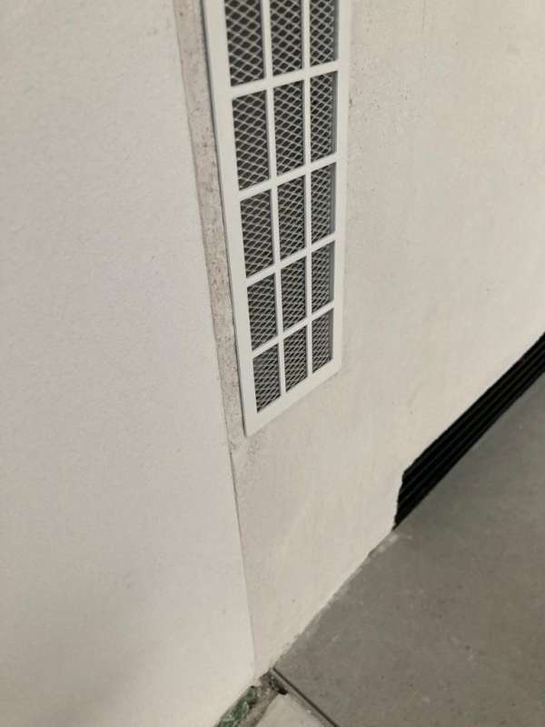 BAU.DE / BAU-Forum: 2. Bild zu Frage "Vermeidung von Haarrissen beim Verputzen von Kamin, Brandschutzwand und Trockenbau" im BAU-Forum "Kamin und Kachelofen"