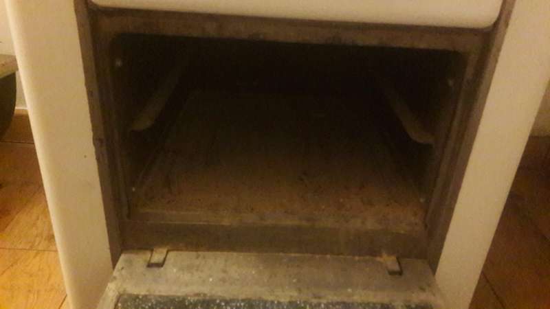 BAU.DE / BAU-Forum: 5. Bild zu Frage "Speckstein in K&uuml;chenhexe: Risiken, Nutzen, Montage & Auswirkungen auf Raumklima?" im BAU-Forum "Kamin und Kachelofen"