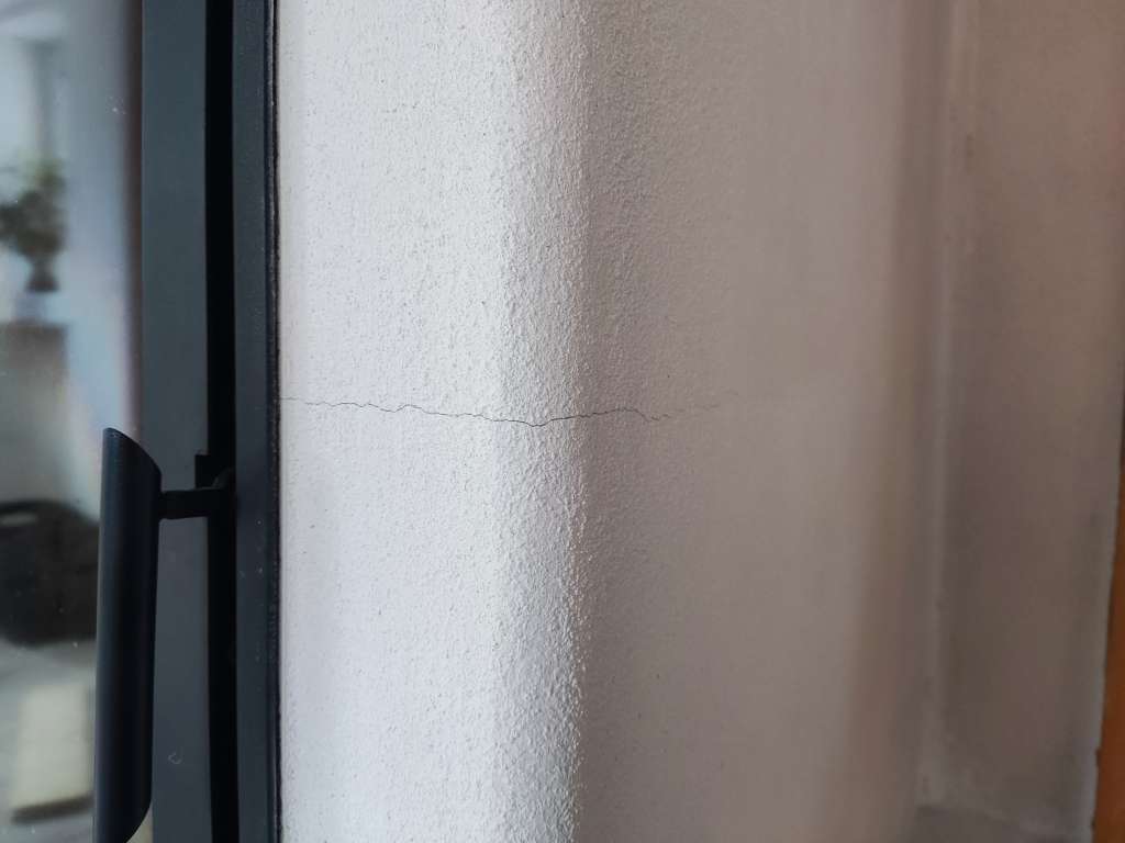 BAU.DE / BAU-Forum: 1. Bild zu Frage "Grundofen Querriss: Ursachen, Reparatur & Statik-Risiko bei Ambio &Ouml;fen?" im BAU-Forum "Kamin und Kachelofen"