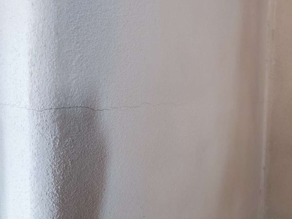 BAU.DE / BAU-Forum: 3. Bild zu Frage "Grundofen Querriss: Ursachen, Reparatur & Statik-Risiko bei Ambio &Ouml;fen?" im BAU-Forum "Kamin und Kachelofen"