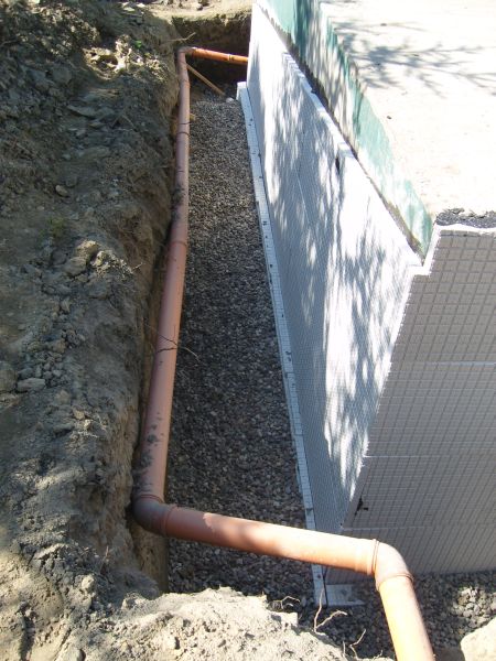 BAU.DE / BAU-Forum: 5. Bild zu Antwort "Ein paar Bilder gibt es ..." auf die Frage "Abdichtung nach DIN 18195-9: Ausf&uuml;hrungsfehler erkennen, vermeiden & Sanierungskosten?" im BAU-Forum "Keller"