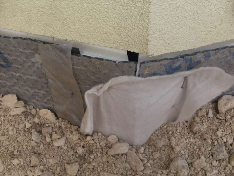 BAU.DE / BAU-Forum: 1. Bild zu Frage "M&auml;ngelbeseitigung: Fachgerechte Ausf&uuml;hrung, Rechte & Pflichten bei Baum&auml;ngeln?" im BAU-Forum "Keller"