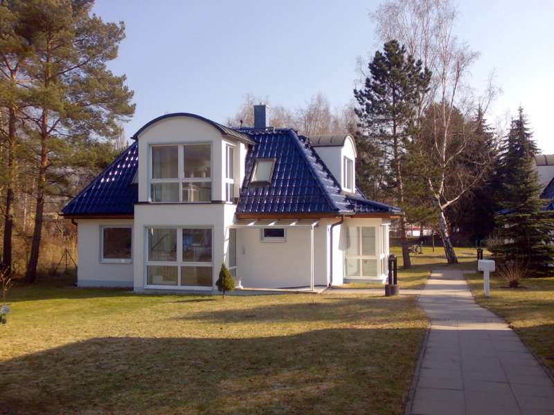 BAU.DE / BAU-Forum: 1. Bild zu Antwort "Ihre Antwort" auf die Frage "Feuchtigkeit in EG-Wohnung ohne Keller: Ursachen, Risiken & Sanierung von WU-Bodenplatten?" im BAU-Forum "Keller" BAU.DE / BAU-Forum: 1. Bild zu Antwort "Ihre Antwort" auf die Frage "Feuchtigkeit in EG-Wohnung ohne Keller: Ursachen, Risiken & Sanierung von WU-Bodenplatten?" im BAU-Forum "Keller"