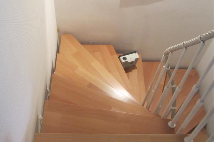 BAU.DE / BAU-Forum: 5. Bild zu Frage "Feuchte Wand im Keller: Ursachen, Risiken & Ma&szlig;nahmen im Reihenmittelhaus (Bj. 1999)" im BAU-Forum "Keller"