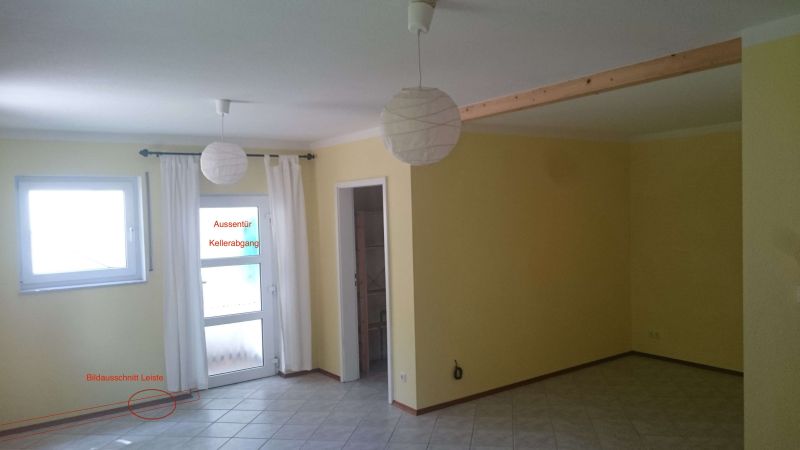 BAU.DE / BAU-Forum: 2. Bild zu Frage "Schimmel hinter Fußleisten im Keller: Ursachen, Gefahren & Sanierungskosten?" im BAU-Forum "Keller" BAU.DE / BAU-Forum: 2. Bild zu Frage "Schimmel hinter Fußleisten im Keller: Ursachen, Gefahren & Sanierungskosten?" im BAU-Forum "Keller"