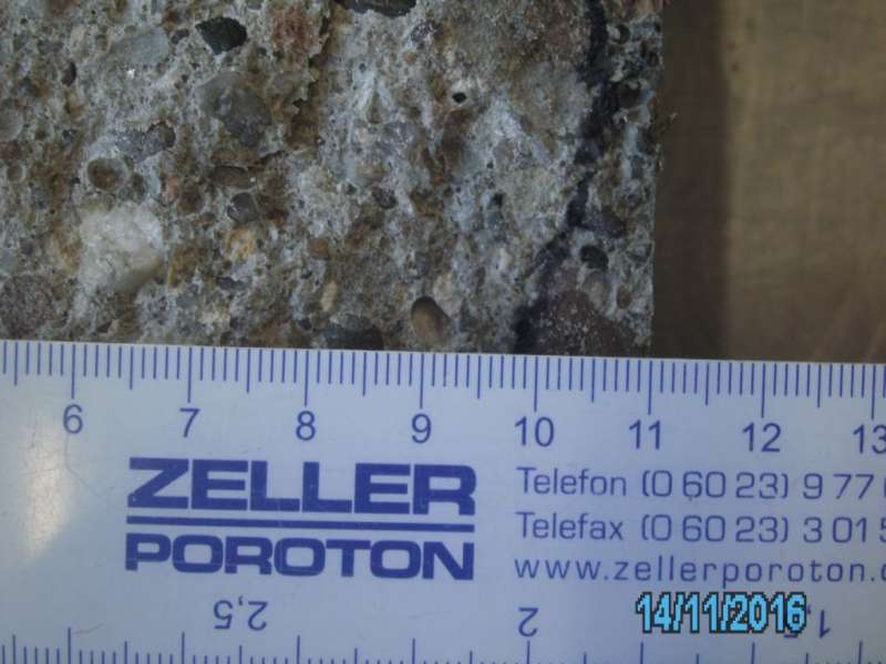 BAU.DE / BAU-Forum: 3. Bild zu Antwort "Drainage am Bauernhaus: Wirkung bei Hanglage?" auf die Frage "Feuchter Keller im Bauernhaus (1837): Ursachen, Sanierung & Drainage bei Hanglage?" im BAU-Forum "Keller" BAU.DE / BAU-Forum: 3. Bild zu Antwort "Drainage am Bauernhaus: Wirkung bei Hanglage?" auf die Frage "Feuchter Keller im Bauernhaus (1837): Ursachen, Sanierung & Drainage bei Hanglage?" im BAU-Forum "Keller"