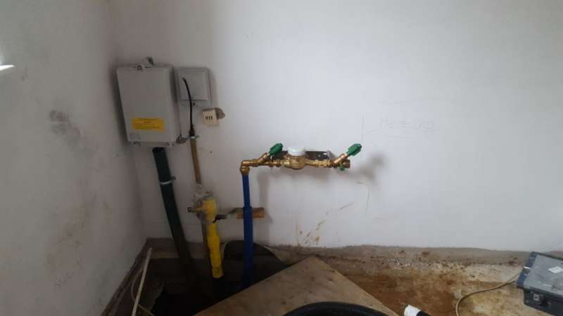 BAU.DE / BAU-Forum: 1. Bild zu Frage "BPL Aussparung verschließen: Welche Materialien & Methoden sind geeignet?" im BAU-Forum "Keller" BAU.DE / BAU-Forum: 1. Bild zu Frage "BPL Aussparung verschließen: Welche Materialien & Methoden sind geeignet?" im BAU-Forum "Keller"