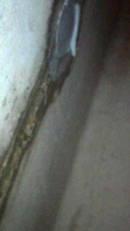 BAU.DE / BAU-Forum: 4. Bild zu Frage "Wasser im Keller durch M&ouml;rtel? Ursachen, Risiken & Sanierung der Kellertreppe" im BAU-Forum "Keller"