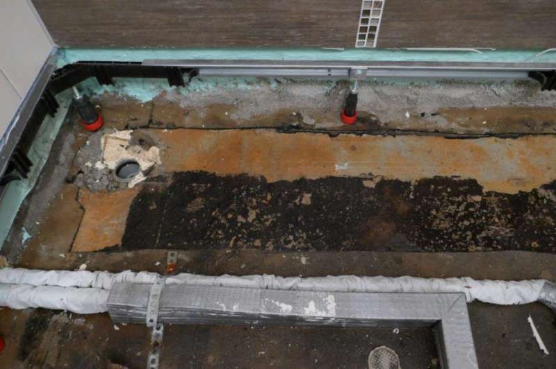 BAU.DE / BAU-Forum: 2. Bild zu Antwort "Bilder zum Wasserschaden: Keller Neubau 2011 auf Bodenplatte" auf die Frage "Wasser im Keller Neubau (2011) auf Bodenplatte: Ursachen, Lösungen & Kosten?" im BAU-Forum "Keller" BAU.DE / BAU-Forum: 2. Bild zu Antwort "Bilder zum Wasserschaden: Keller Neubau 2011 auf Bodenplatte" auf die Frage "Wasser im Keller Neubau (2011) auf Bodenplatte: Ursachen, Lösungen & Kosten?" im BAU-Forum "Keller"