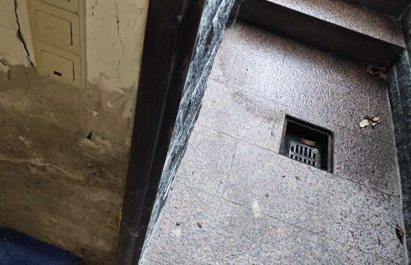 BAU.DE / BAU-Forum: 1. Bild zu Frage "Keller undicht: Ursachenforschung, Feuchtigkeitssch&auml;den & Sanierungsm&ouml;glichkeiten?" im BAU-Forum "Keller"