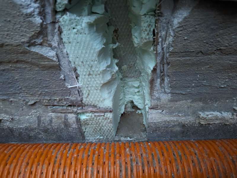 BAU.DE / BAU-Forum: 2. Bild zu Frage "2K Dichtschl&auml;mme undicht trotz korrekter Dicke? Ursachen & L&ouml;sungen" im BAU-Forum "Keller"