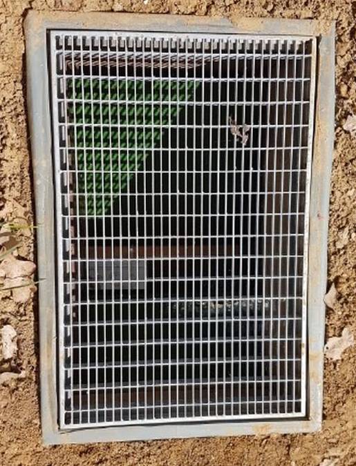 BAU.DE / BAU-Forum: 2. Bild zu Frage "Wintergarten Bel&uuml;ftung optimieren: Gitterrost erh&ouml;hen &ndash; L&ouml;sungen f&uuml;r Wasserstau?" im BAU-Forum "L&uuml;ftung"