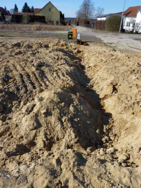 BAU.DE / BAU-Forum: 3. Bild zu Antwort "Bodenplatte: Aktueller Stand &ndash; Sanierung in Planung" auf die Frage "Bodenplatte: Bewehrung falsch eingebaut &ndash; Ursachen, Risiken & Sanierungskosten?" im BAU-Forum "Neubau"