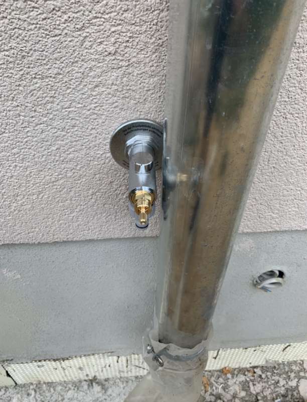 BAU.DE / BAU-Forum: 1. Bild zu Frage "Au&szlig;enwasserhahn an Dachrinne: Fehlplanung? L&ouml;sungen f&uuml;r Neubau finden!" im BAU-Forum "Neubau"