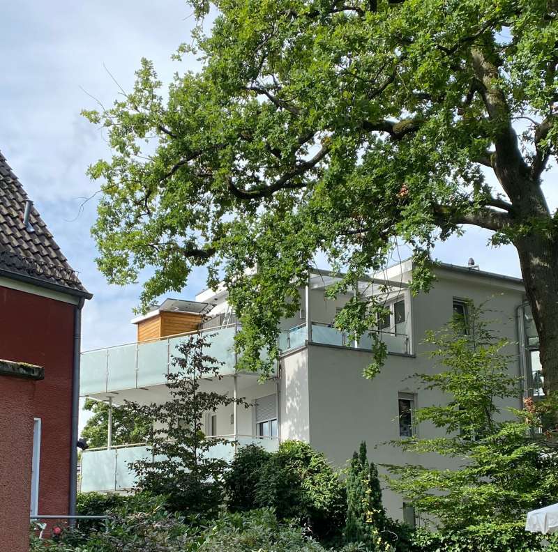 BAU.DE / BAU-Forum: 4. Bild zu Frage "Terrassenaufbau Staffelgeschoss: Sauna, Schuppen & Solarpanele &ndash; Was ist erlaubt?" im BAU-Forum "Normen, Vorschriften, Verordnungen etc."